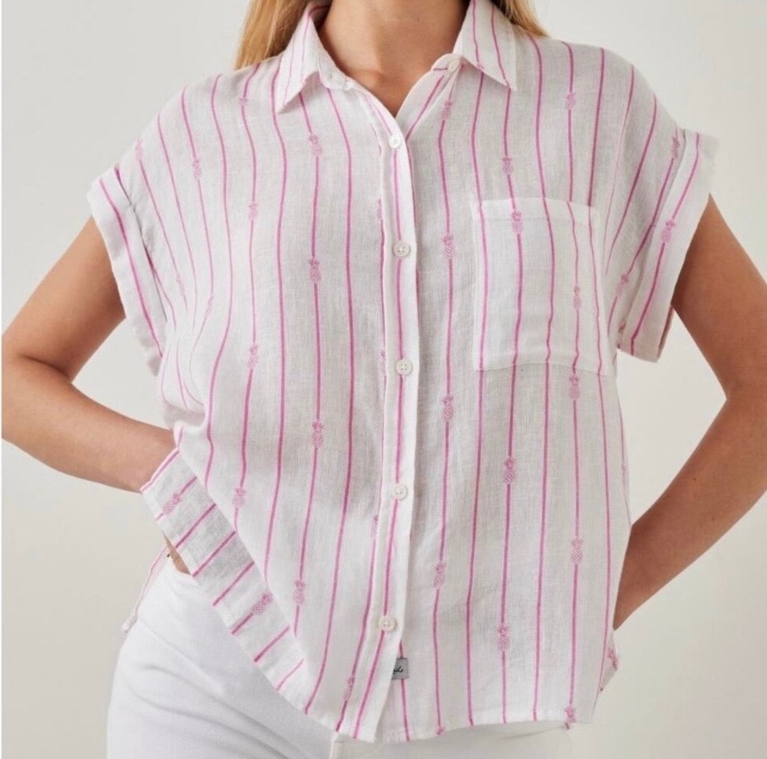 Rails Whitney Linen Blend White & Pink Striped W/ Pineapples Top Coastal Beachy